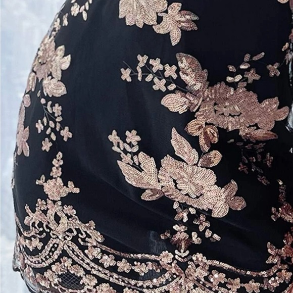 Black formal dress - Picture 4 of 4